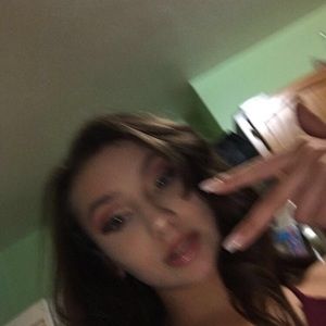 Meet your Posher, Daniella